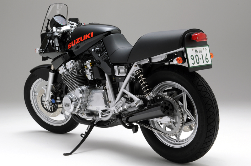 24日迄出品 西部警察バージョンタミヤ プラモデル完成品スズキGSX1100S刀-