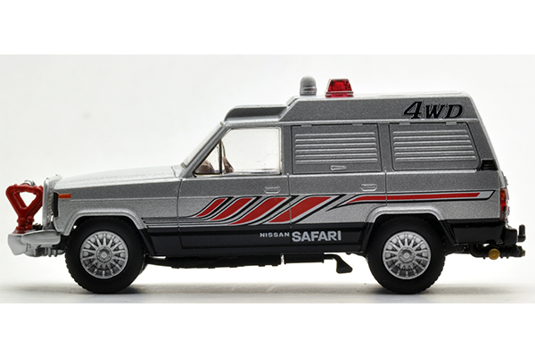 TOMYTEC 西部警察　SAFARI 4WD タンク車付き