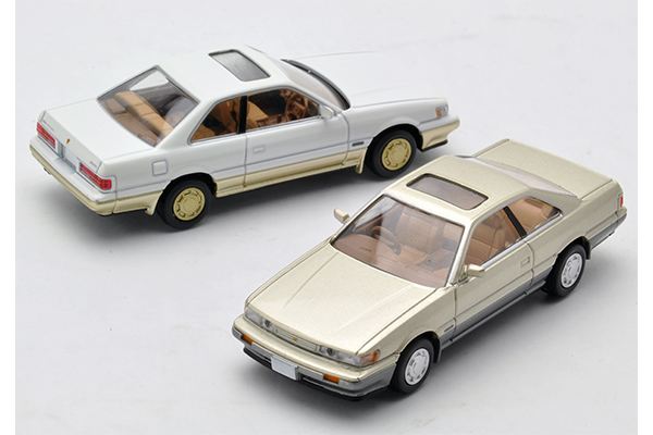 京商 1/43 日産 レパード アルティマ 3.0 F31 1986 ホワイト