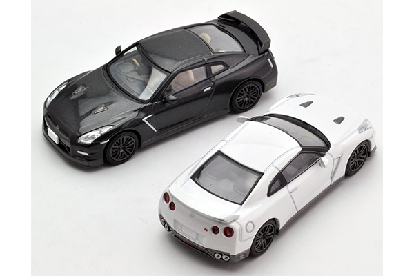 LV-N116c GT-R Premium edition（黒） | 製品をさがす | トミーテック 