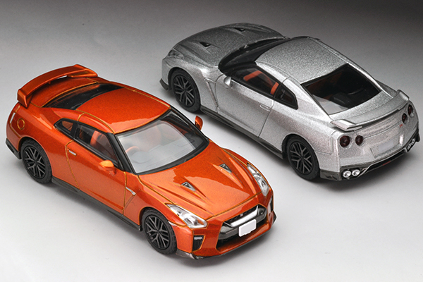 LV-N148b 日産GT-R 2017モデル（シルバー） | 製品をさがす