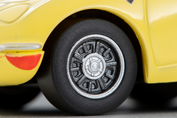 Z76b トヨタ 2000GT（黄） | 製品をさがす | tomica LIMITED