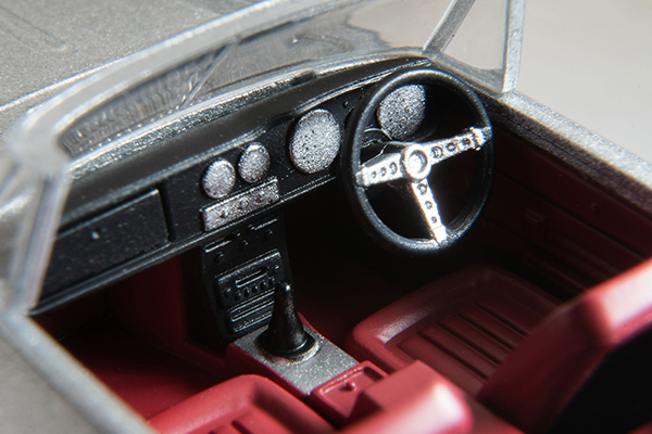 LV-131d ダットサン フェアレディ 2000（銀） | 製品をさがす