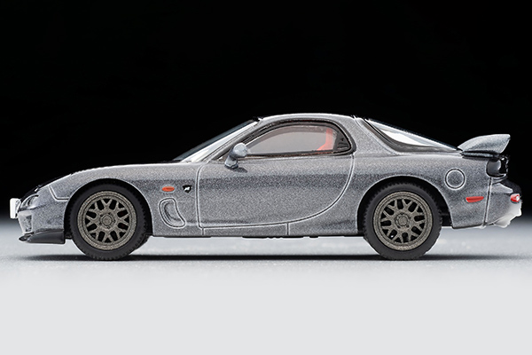 LV-N日本車の時代16 マツダ RX-7 SPIRIT R Type A 2002年式（グレー 